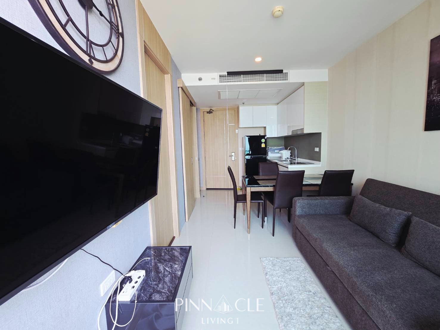 ให้เช่าคอนโดวิวทะเลพัทยา The Riviera Jomtien  1 ห้องนอน 35 ตร.ม. หรูหรา สไยตล์โมเดิร์น ใกล้หาดจอมเทียน  - Image 8
