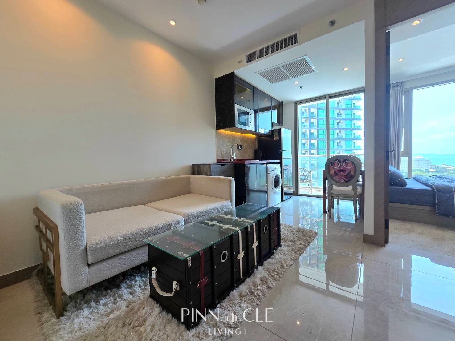The Riviera Ocean Drive Luxury Condo in Jomtien Pattaya For Sale