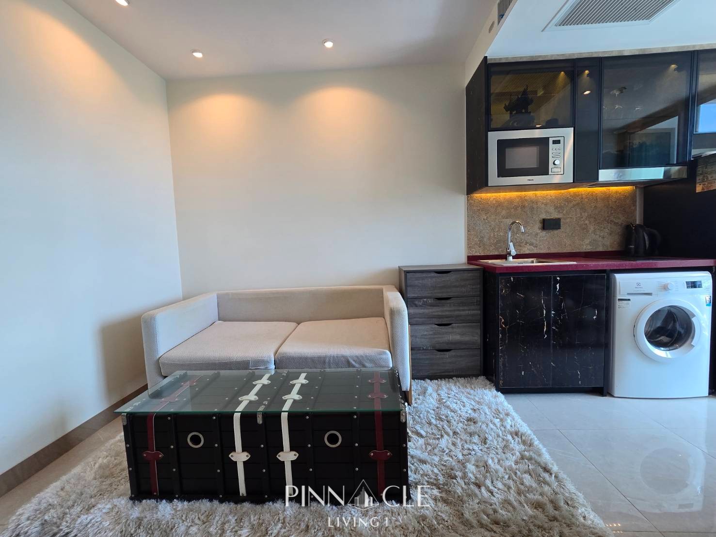 The Riviera Ocean Drive Luxury Condo in Jomtien Pattaya For Sale - Image 3