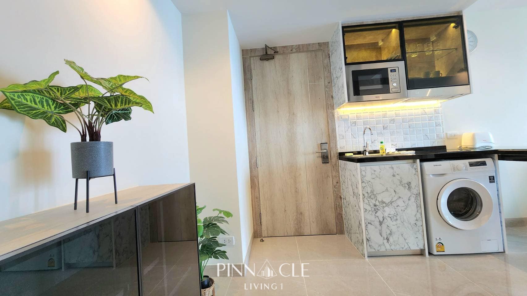 The Riviera Jomtien  Luxury Condominium 1 Bedroom Foreign Quota In Na Jomtien Beach, Pattaya - Image 10