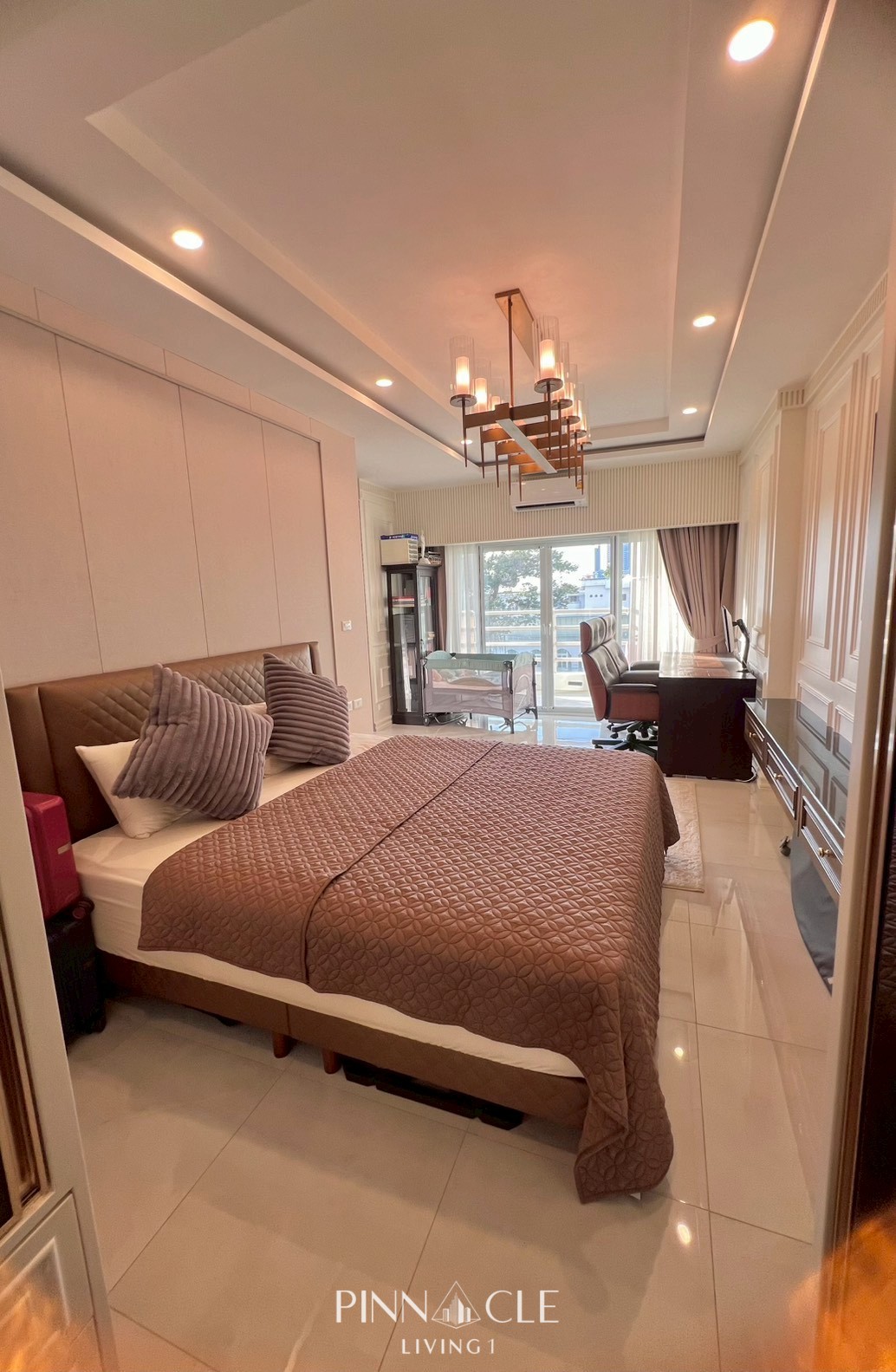 View Talay 8 Beachfront Condominium on Jometien Beach Pattaya