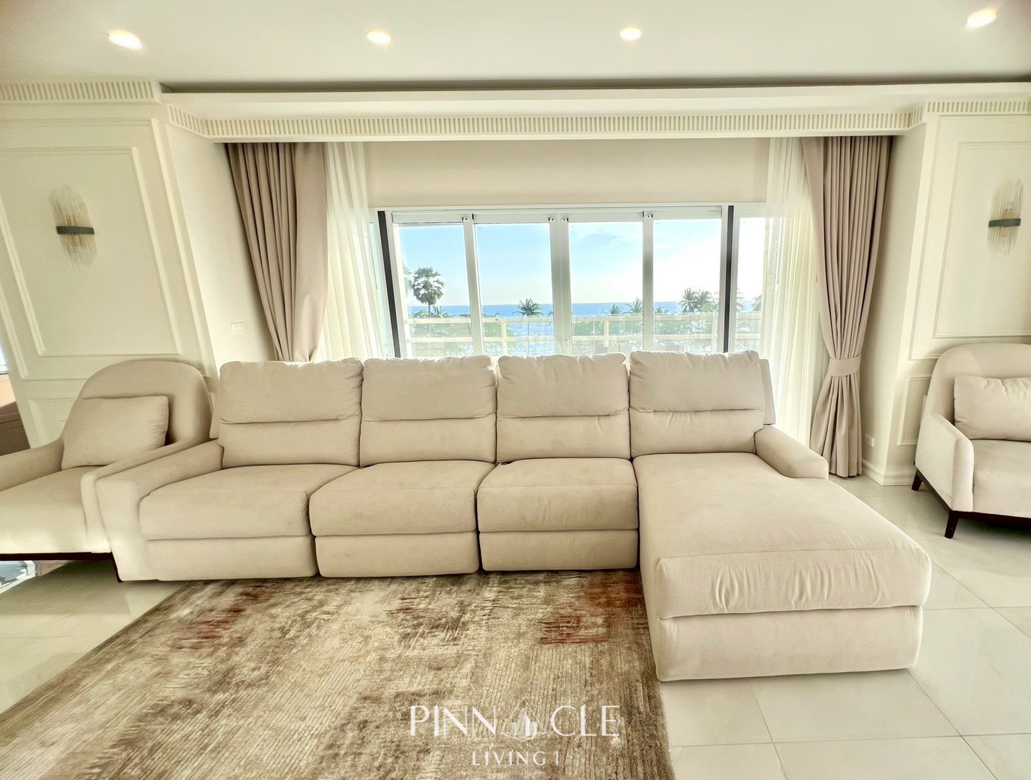 View Talay 8 Beachfront Condominium on Jometien Beach Pattaya - Image 5